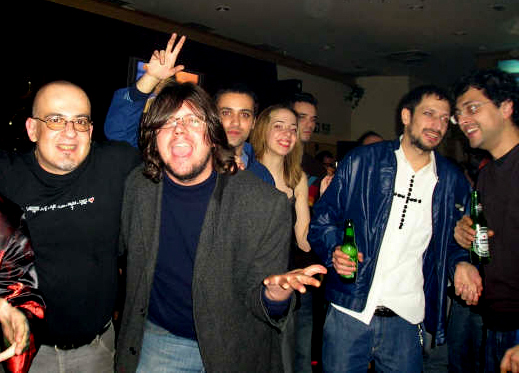 Sevi, Abel [Migala] con más amigos de fiesta (2006)