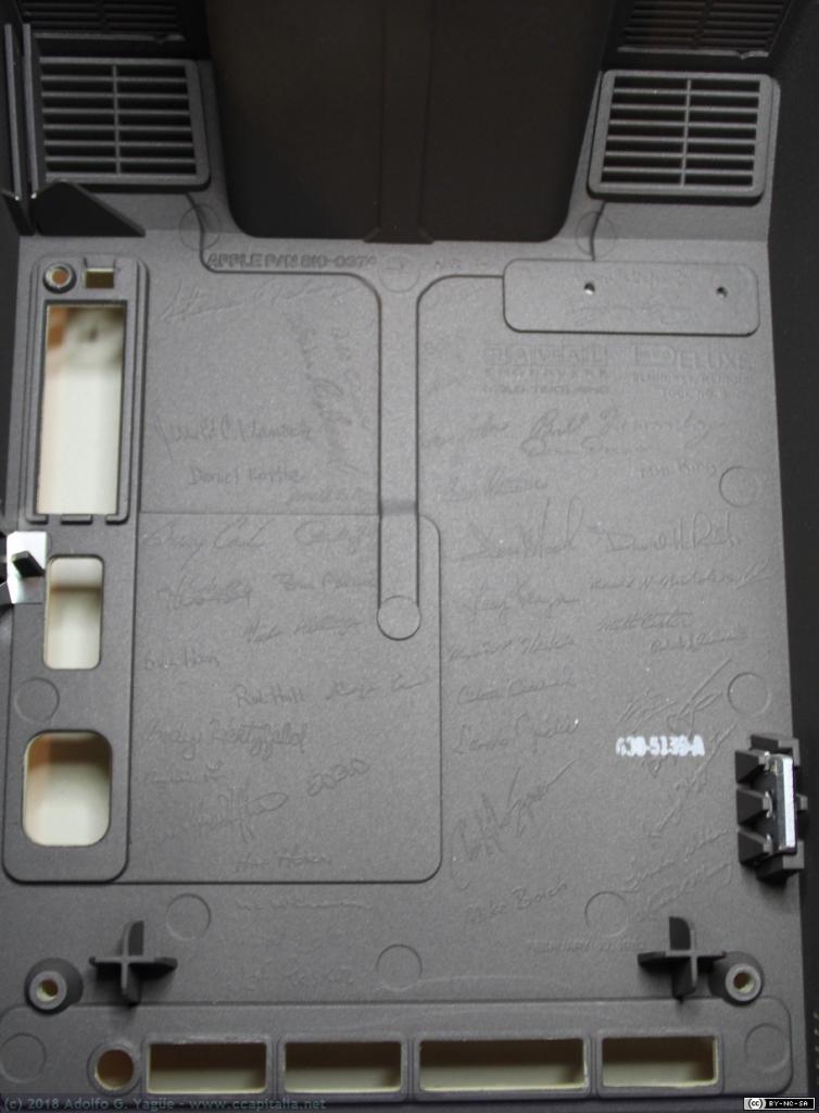 024 - Interior de carcasa de Apple Macintoch (5), 1984