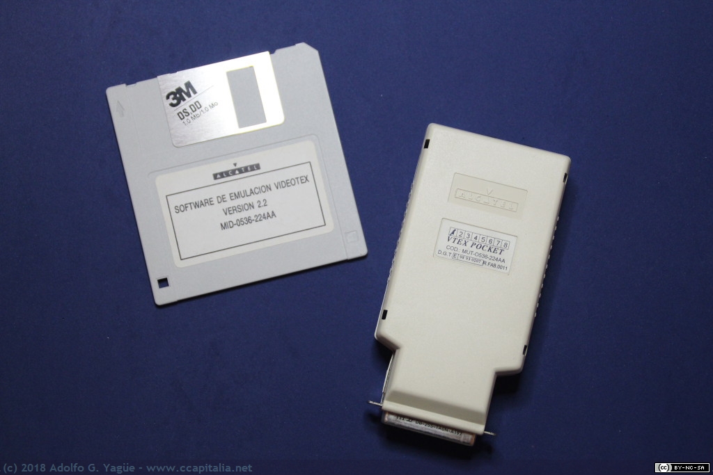 894 - Modem VTEX Pocket de Alcatel y software de emulación videotex, 1992