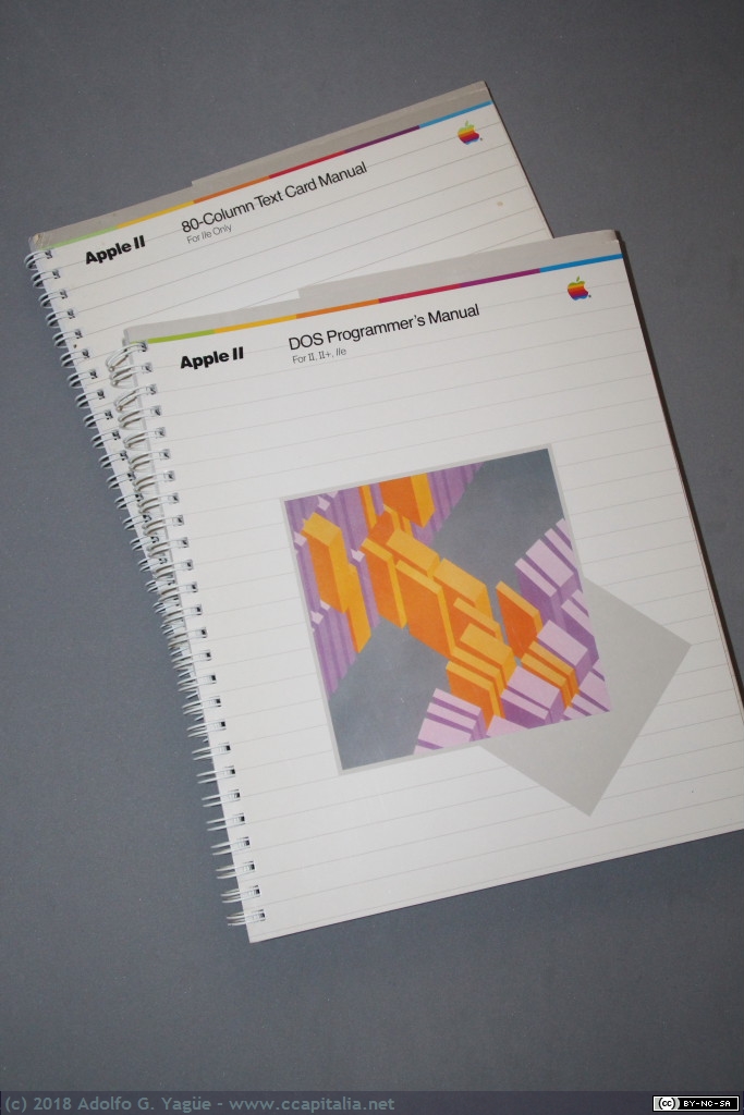 504 - Apple II DOS Programmer`s Manual y 80 Column Test Card Manual for IIe Only, 1982