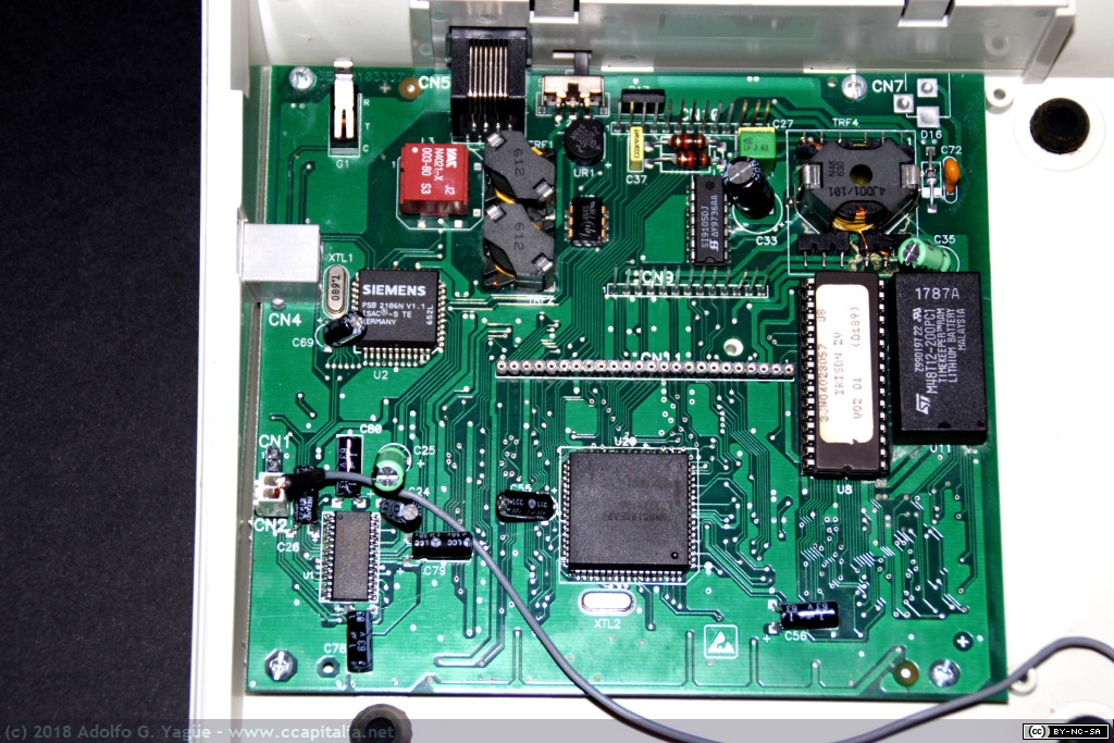 988 - Teléfono RDSI Iris de Telefónica. Fabricado por Amper (2), 1994