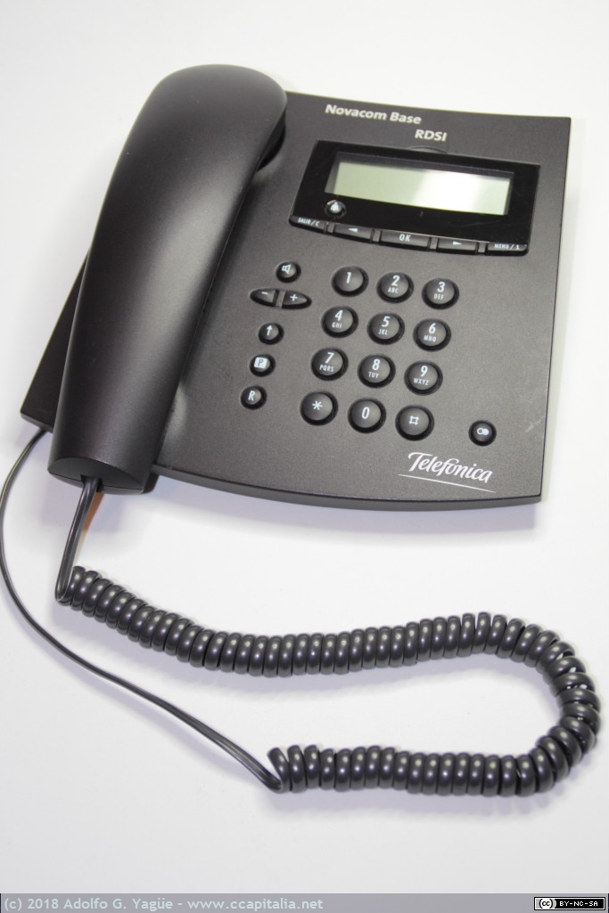 990 - Teléfono RDSI Novacom Base de Telefónica, 2000
