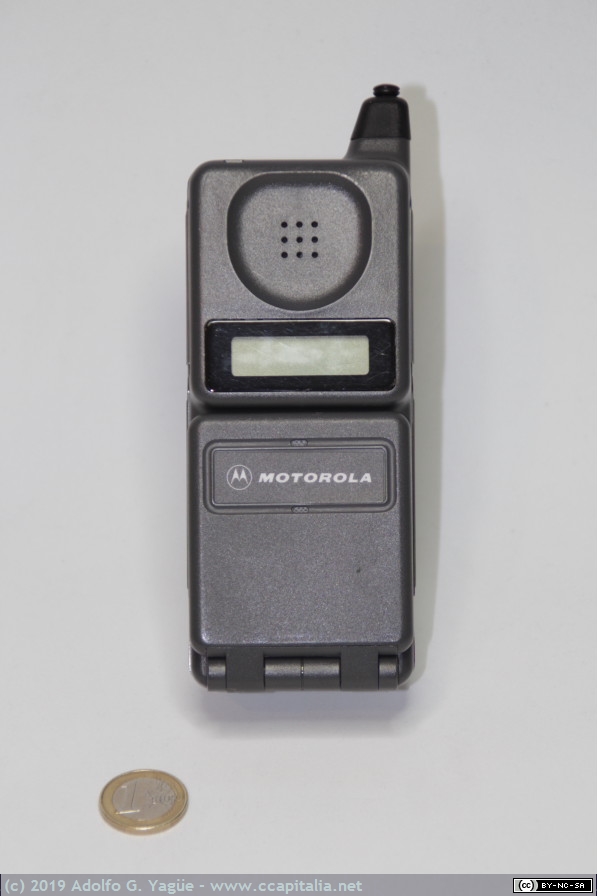 1169 - Motorola MicroTAC Executive (TACS 900) (1), 1993