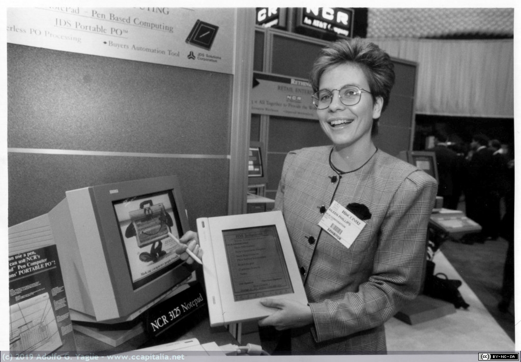 1172 - Alleen Philips presentando el NCR 3125 Notepad, 1992