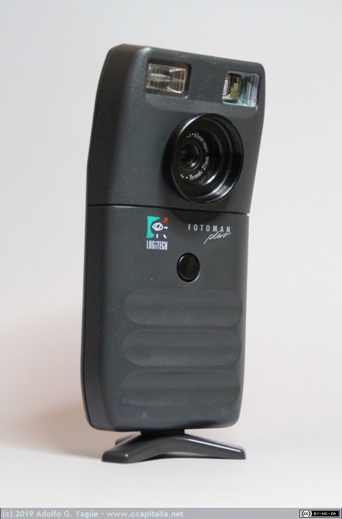 1230 - Cámara fotográfica digital Logitech Fotoman Plus de 0,15Mpx y 1MB de memoria interna (1), 1993