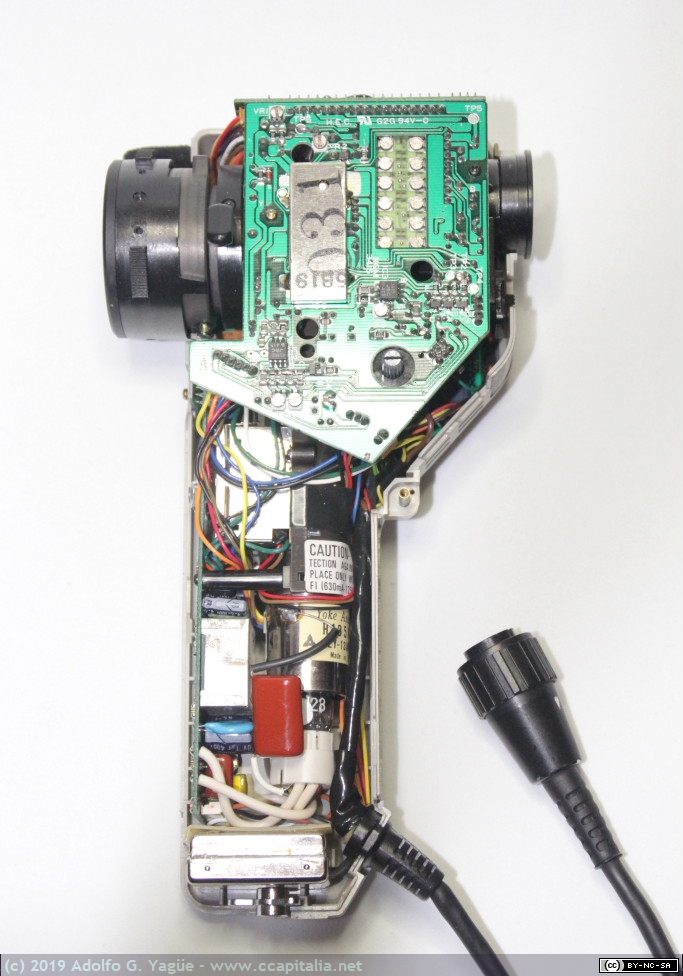 1262 - Videocámara VHS Konica CV-301 con tubo vidicón (2), 1985