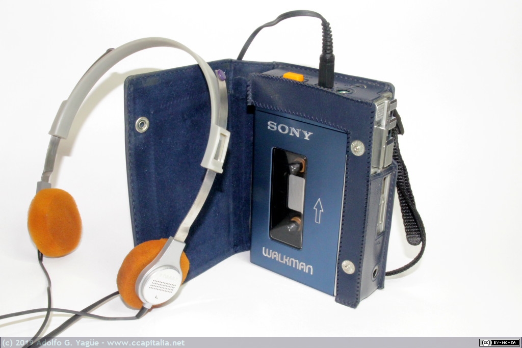 1278 - Sony TPS-L2 Walkman (1), 1979