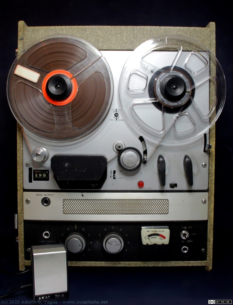 1323 - Magnetófono Akai 707, 1958