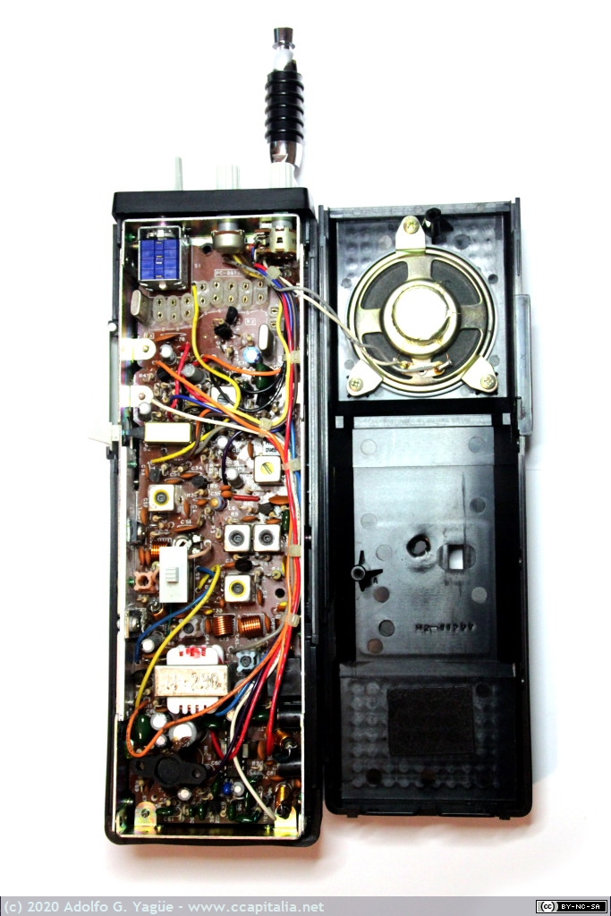 622 - Transceiver CB Cobra 6GL (5W, 6 canales AM en 27,085MHz) (2), 1981