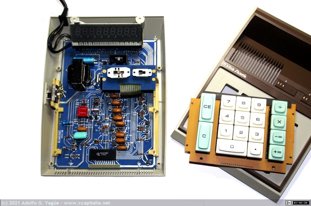 1494 - Radio Shack EC-1000. Calculadora de sobremesa basada en chip TMS 0128NC (VLSI) de Texas Instruments (2), 1973
