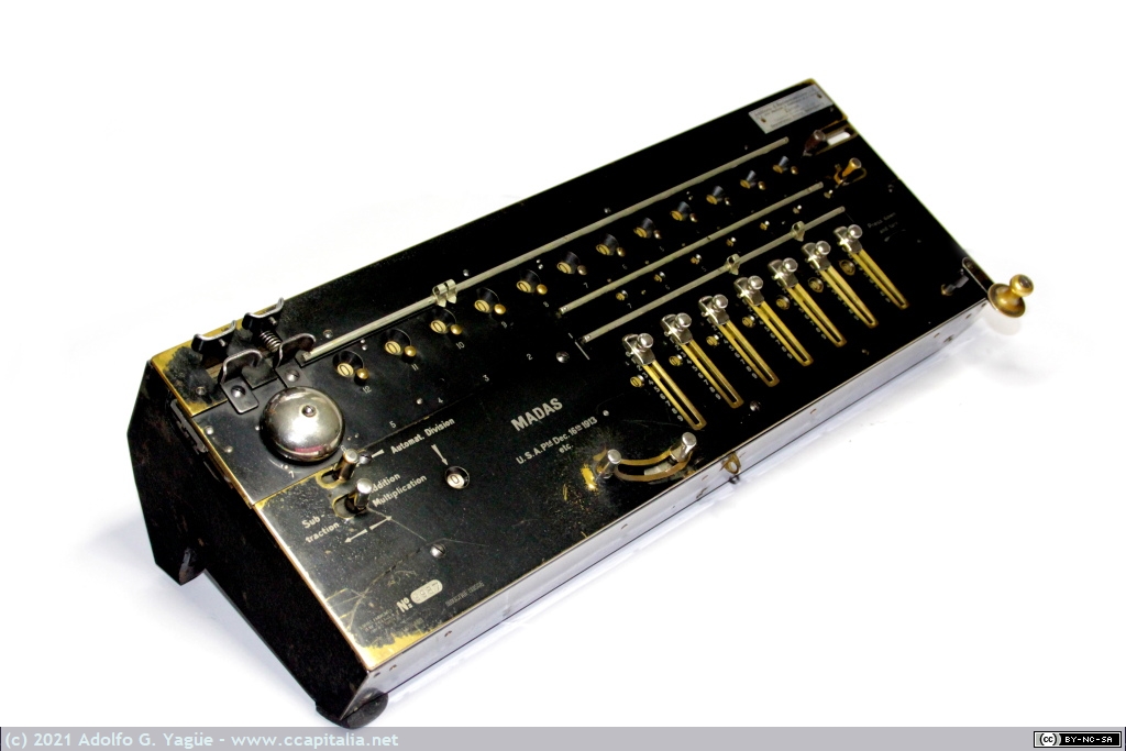 1560 - MADAS. Multiplicación automática, suma, divide y resta (2), 1913