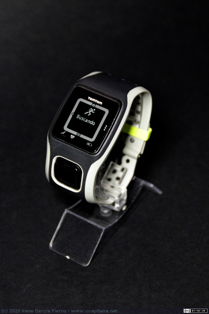 748 - TomTom Multi-Sport GPS Watch, 2014