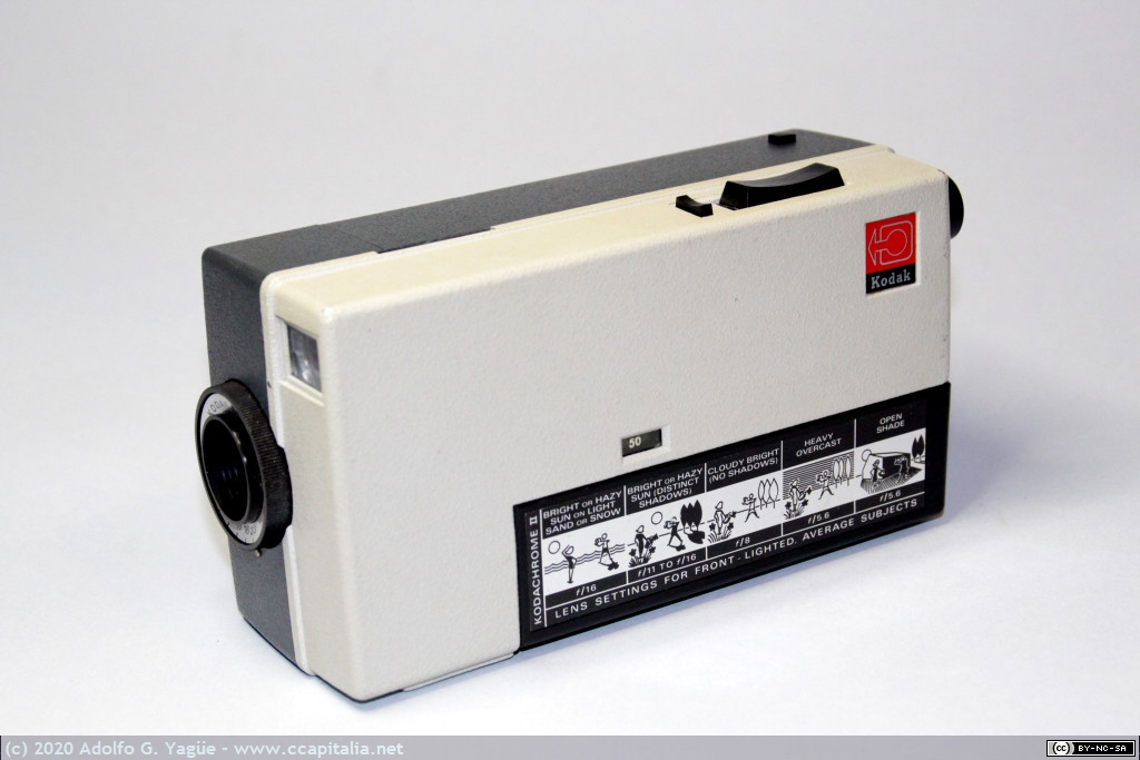 1327 - Cámara Kodak M2 Instamatic para película Super 8 (1), 1965