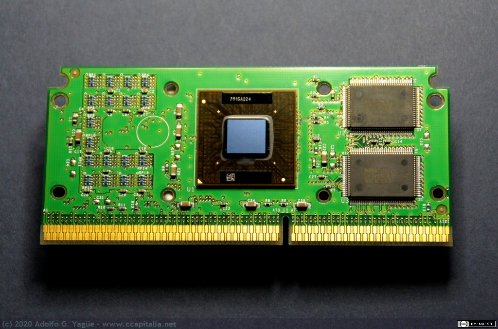 732 - Microprocesador Pentium II. 32bits y 266MHz, 1997