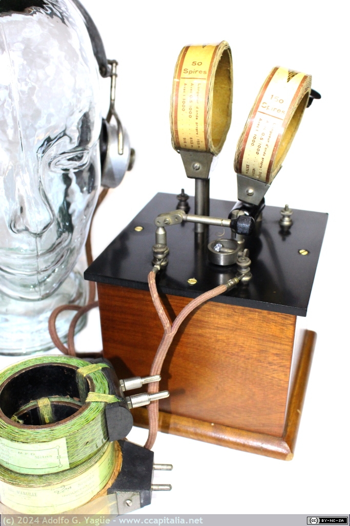 1804 - Radio galena. Transformador antena y acople inductivo con bobinas de nido de abeja intercambiables (1), años 20