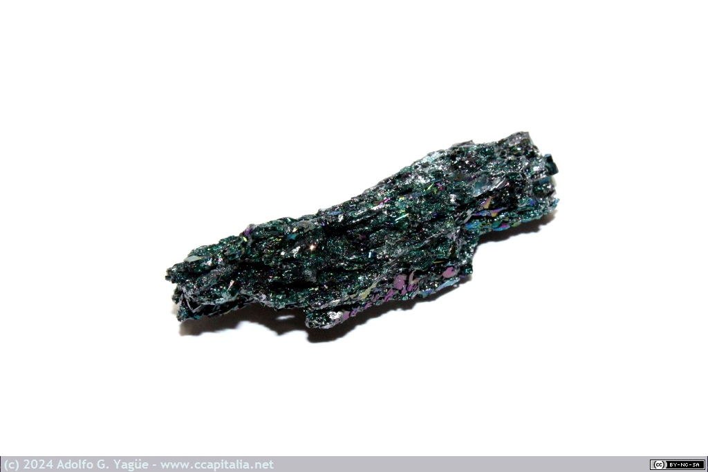 1825 - Carborundum (Carburo de Silicio). Mineral artificial semiconductor empleado como detector de radio a partir de 1906