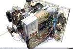 2010 - Sony Trinitron KV-1330UB. Detalle interior (4), 1971
