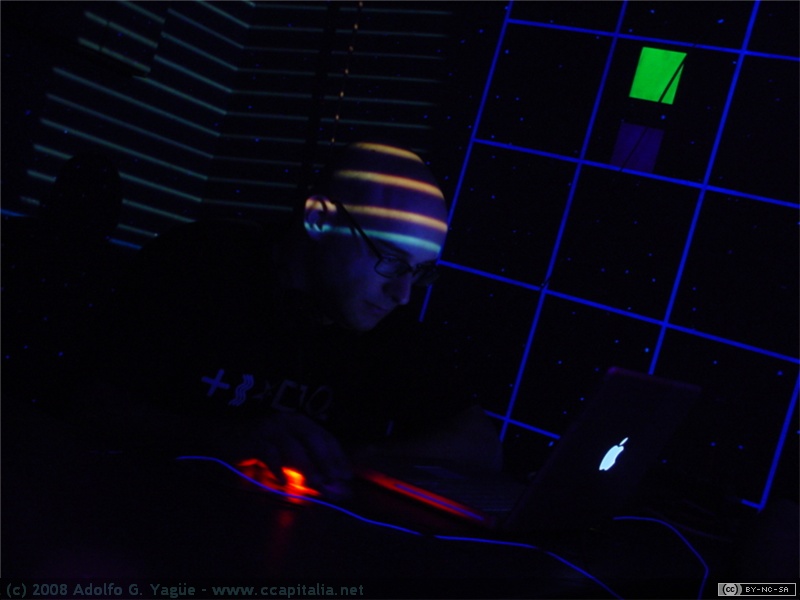 Resonic - Live Act #48 - 06.06.04 (2)