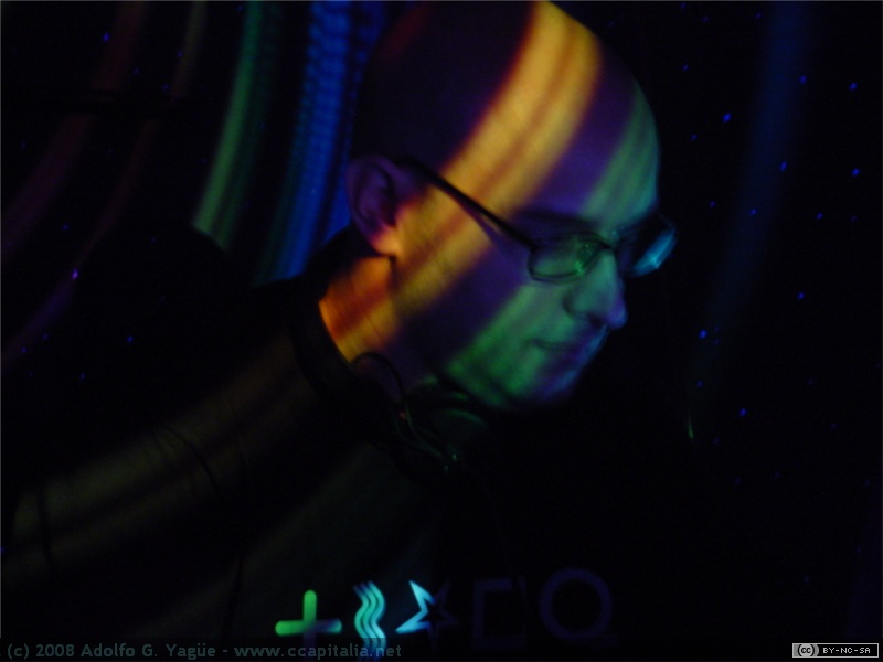 Resonic - Live Act #48 - 06.06.04 (3)