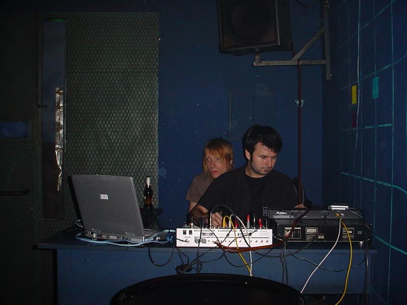 Mokira y Hannasdeli - Live Act #42 - 06.07.03 (1)