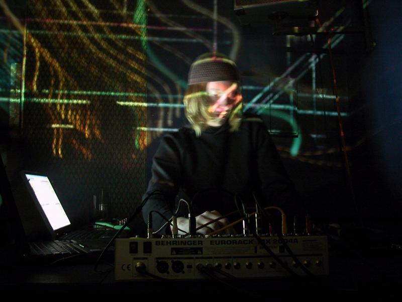 Mokira - Live Act #31 - 01.04.01 (1)