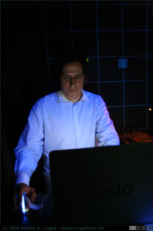 Dj Posh - Fiesta 10 Aniversario - 19.05.07 (1)
