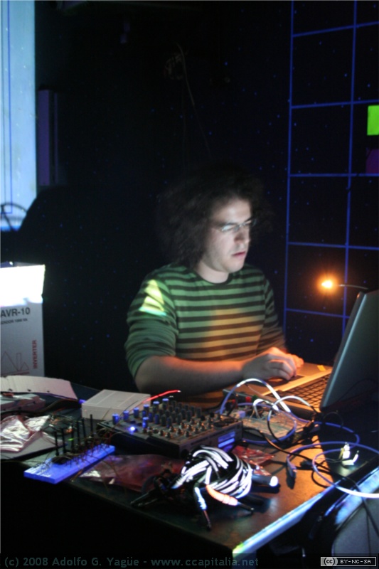 Enrique Tomás - Interactivos - 22.04.06 (3)