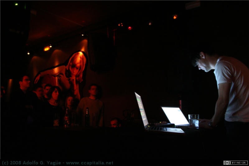Olaf Bender - Fiesta Raster-Noton - 25.01.07 (3)