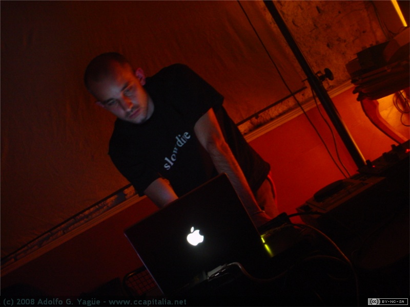 Chartier y Deupree - Klangmaschine  - 12.03.04 (2)