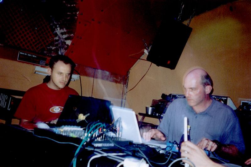 Kim Cascone Vs Coeval - Klangmaschine - 29.06.03 (3)