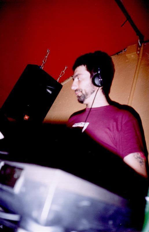 F_on - Klangmaschine - 08.06.03