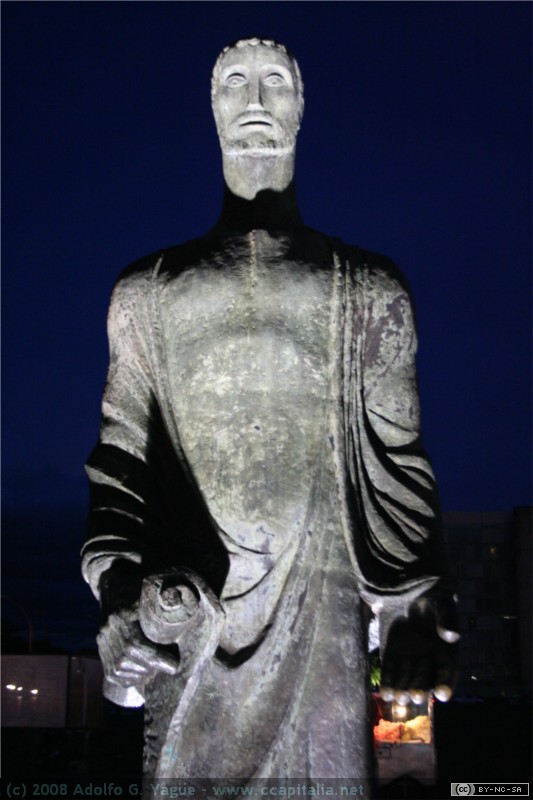Estatua de evangelista Catedral Metropolitana (2)