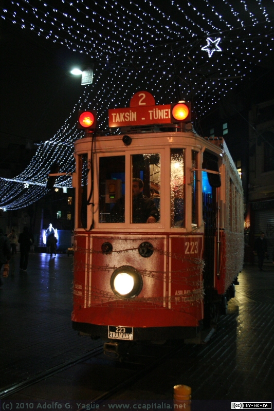 Tranvía Taksim-Tünei