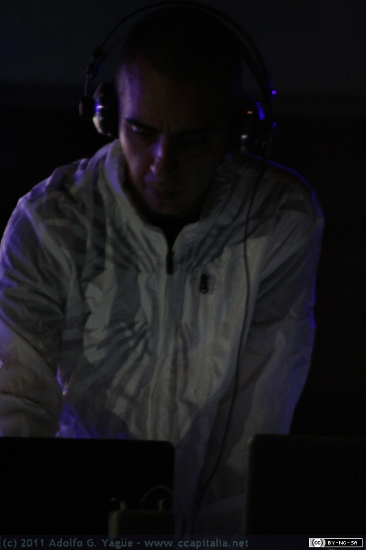 Clock DVA - Matadero de Madrid - 01.11.11 (6)
