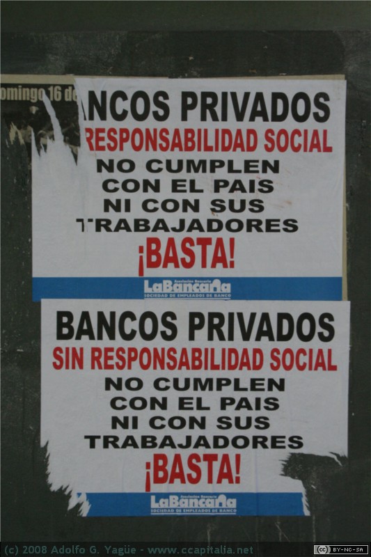 Contra los bancos privados...