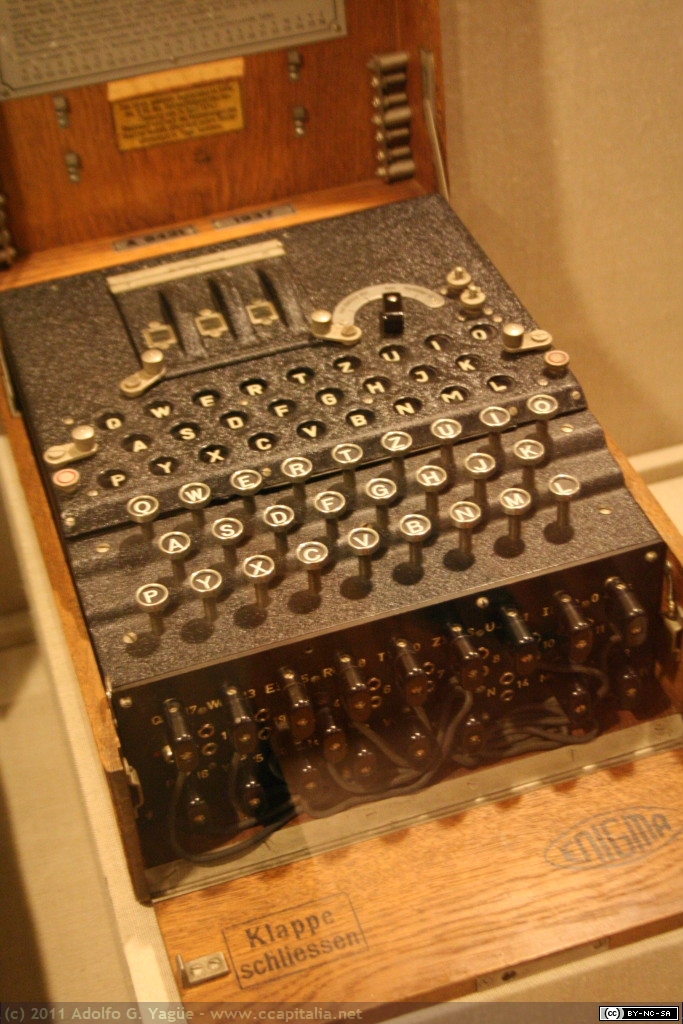 1934 - Enigma de tres rotores (2). Museo de la Ciencia de Londres