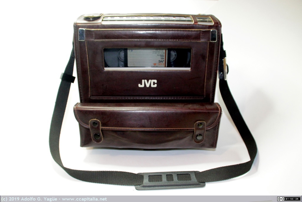 1306 - Videograbador VHS portable JVC HR-2200 (1), 1981