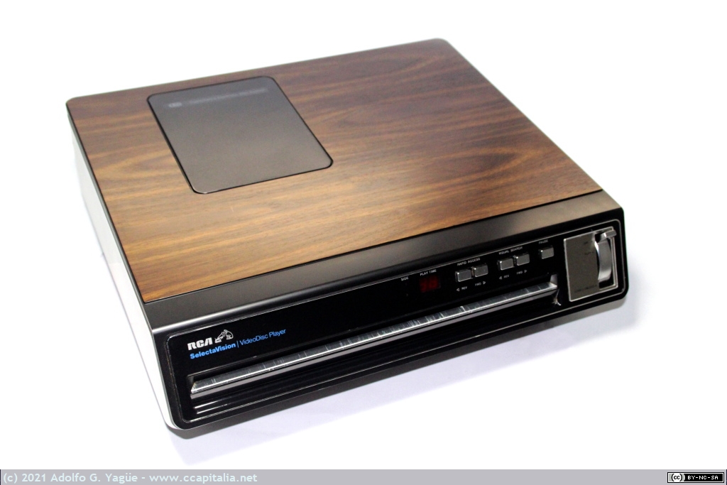 1489 - RCA SelectaVision VideoDisc. Reproductor de videodiscos de capacitancia electrónica (CED) (1), 1981