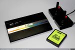 1726 - Videoconsola Atari 2600 Jr, joysticks y cartucho 32 in 1. Consola de segunda generación, 1986